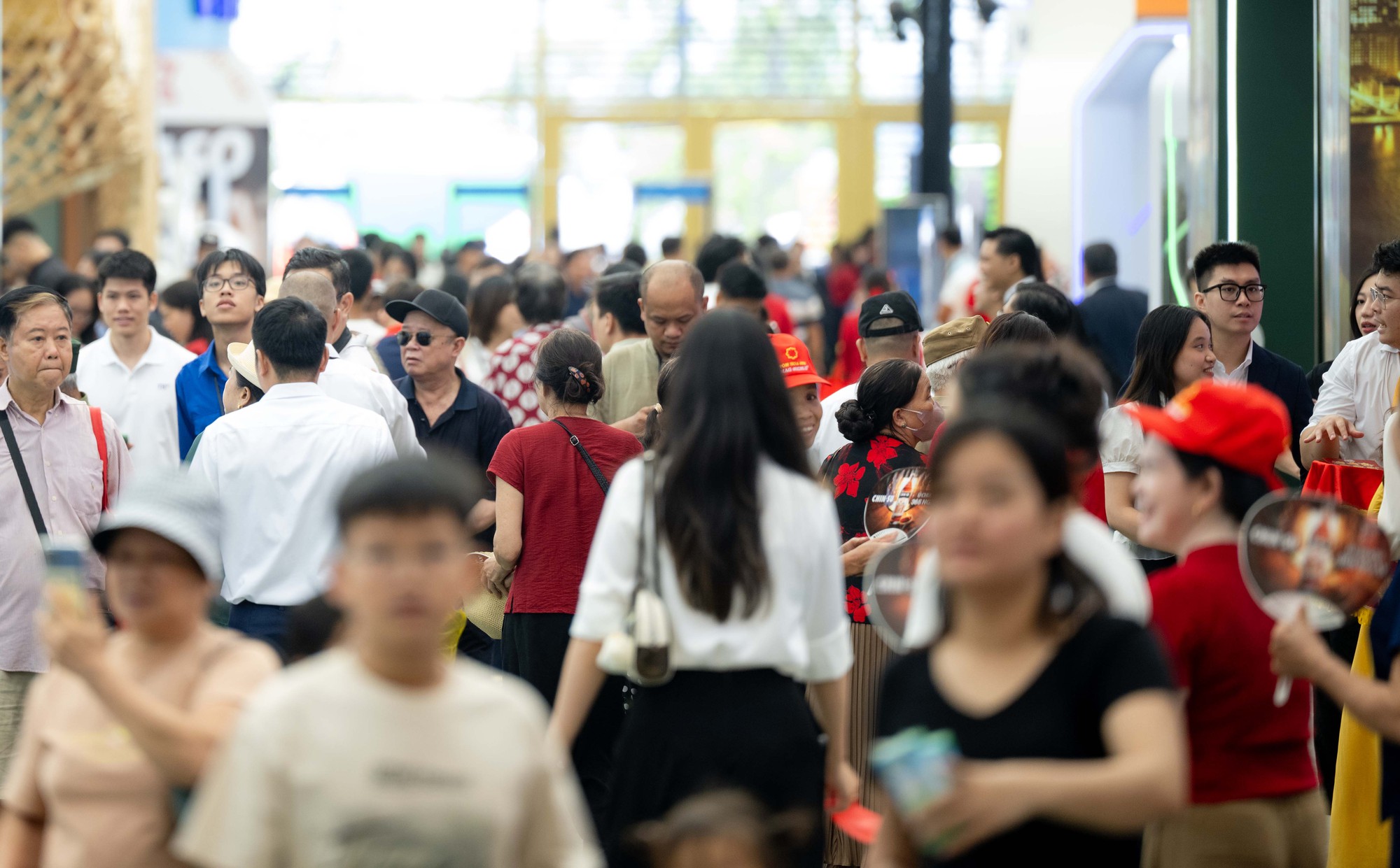 Triển lãm HOT nhất dịp 2/9 đã mở cửa: Quy mô khủng chưa từng có, choáng ngợp với các màn biểu diễn và hoàn toàn MIỄN PHÍ- Ảnh 2. Triển lãm HOT nhất dịp 2/9 đã mở cửa: Quy mô khủng chưa từng có, choáng ngợp với các màn biểu diễn và hoàn toàn MIỄN PHÍ- Ảnh 2.