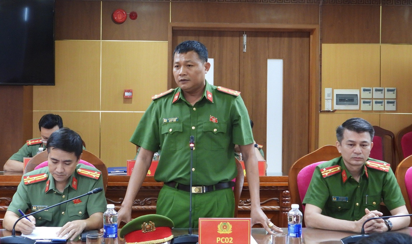 Trưởng phòng Cảnh sát hình sự kể quá trình truy bắt nghi phạm cướp tiệm vàng ở Đà Nẵng- Ảnh 1. Trưởng phòng Cảnh sát hình sự kể quá trình truy bắt nghi phạm cướp tiệm vàng ở Đà Nẵng- Ảnh 1.