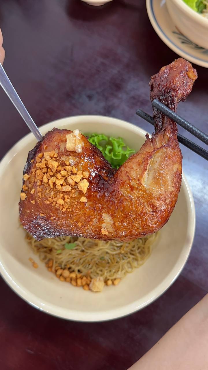 Tiệm mì bán món gia truyền, dùng toàn máy móc điện nhưng hương vị lại đỉnh thế này!- Ảnh 10. Tiệm mì bán món gia truyền, dùng toàn máy móc điện nhưng hương vị lại đỉnh thế này!- Ảnh 10.