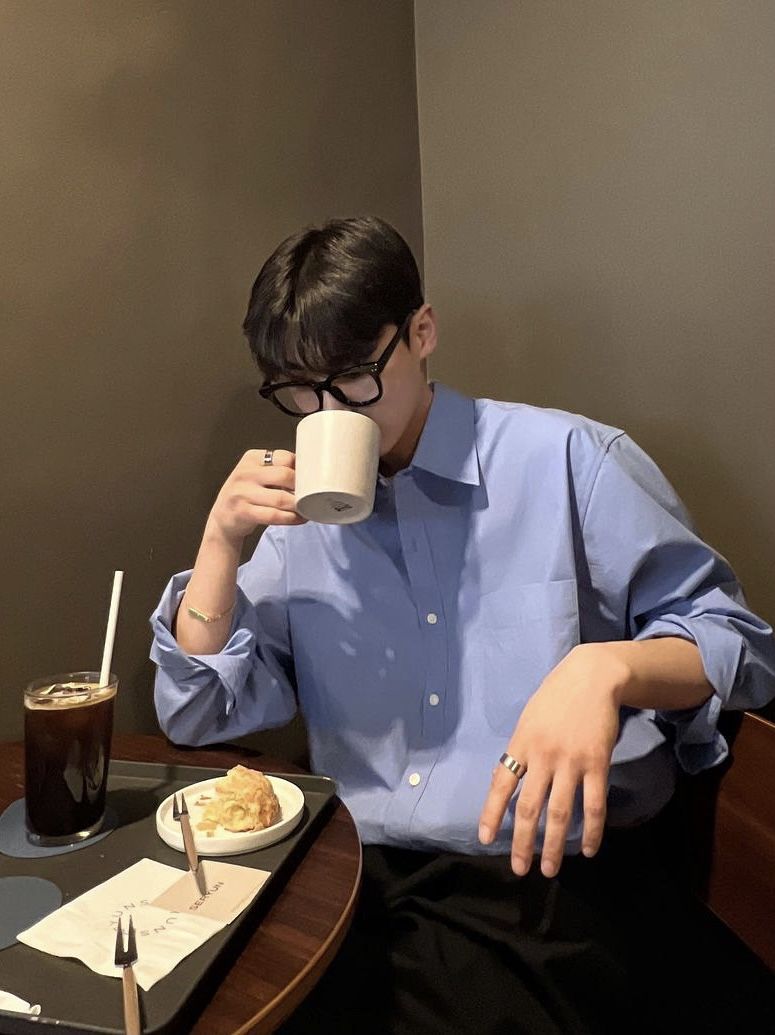 Lương 50 triệu vẫn chật vật trả nợ vay mua nhà: Cứ làm cật lực rồi trả nợ, không biết bao giờ mới nhẹ gánh?- Ảnh 1. Lương 50 triệu vẫn chật vật trả nợ vay mua nhà: Cứ làm cật lực rồi trả nợ, không biết bao giờ mới nhẹ gánh?- Ảnh 1.