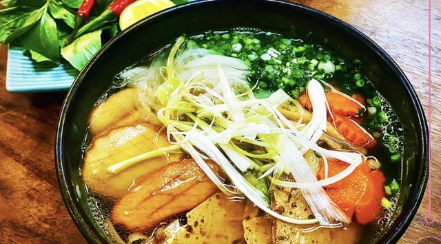 Không phải bún thang, món ăn chỉ từ 35.000 đồng/bát này mới là hương vị Việt lọt top ngon nhất thế giới- Ảnh 3. Không phải bún thang, món ăn chỉ từ 35.000 đồng/bát này mới là hương vị Việt lọt top ngon nhất thế giới- Ảnh 3.