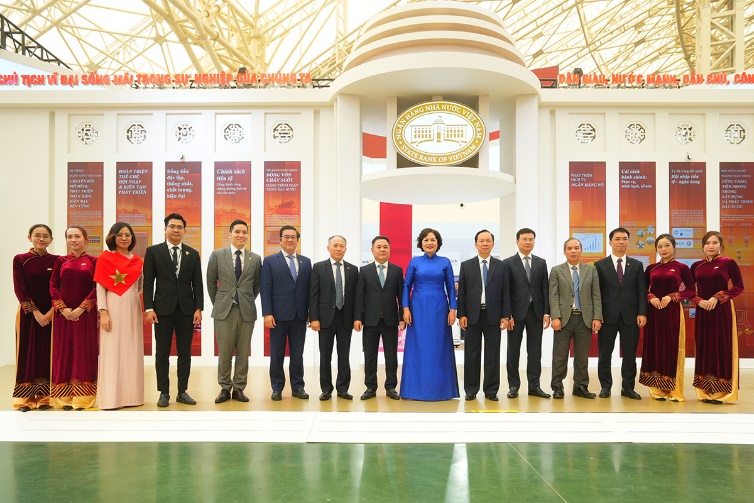 VIB đồng hành cùng Triển lãm “80 năm hành trình Độc lập – Tự do – Hạnh phúc”, giới thiệu Siêu hệ sinh thái tài chính cá nhân hóa- Ảnh 1. VIB đồng hành cùng Triển lãm “80 năm hành trình Độc lập – Tự do – Hạnh phúc”, giới thiệu Siêu hệ sinh thái tài chính cá nhân hóa- Ảnh 1.