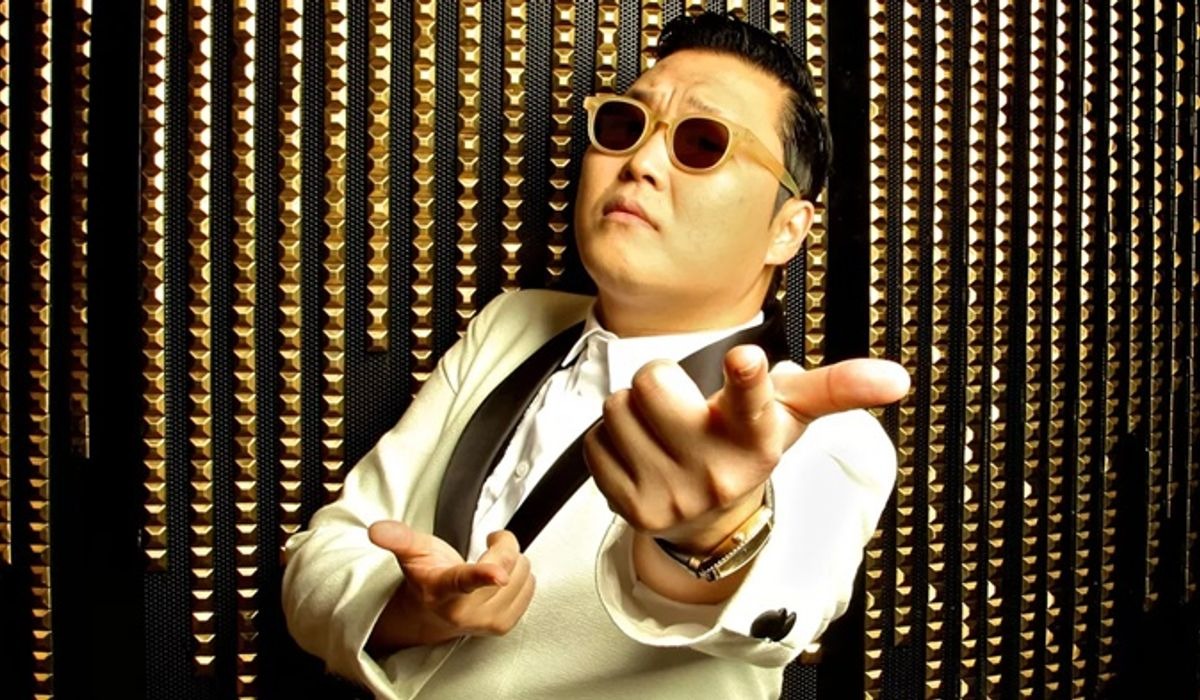"Ông hoàng Gangnam Style" PSY bị bắt- Ảnh 2. "Ông hoàng Gangnam Style" PSY bị bắt- Ảnh 2.