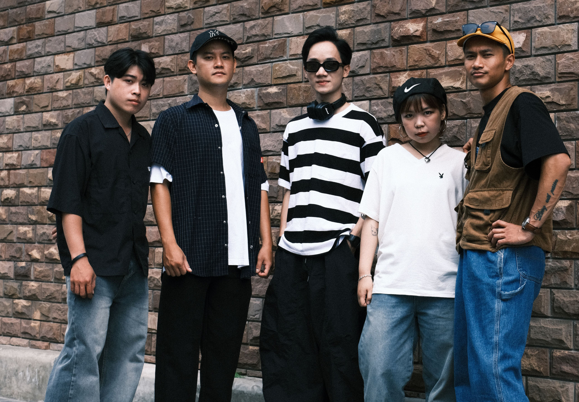 Ca sĩ số 1 của “concert quốc gia”: 2 ca khúc viral từ A50 đến A80, hát hay giọng ngọt cứ hát là bật khóc- Ảnh 4.