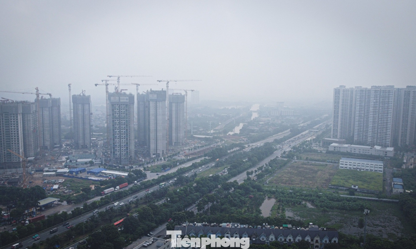 Đại lộ Thăng Long nhiều điểm vẫn ngập sâu, ùn tắc 10 km- Ảnh 1. Đại lộ Thăng Long nhiều điểm vẫn ngập sâu, ùn tắc 10 km- Ảnh 1.
