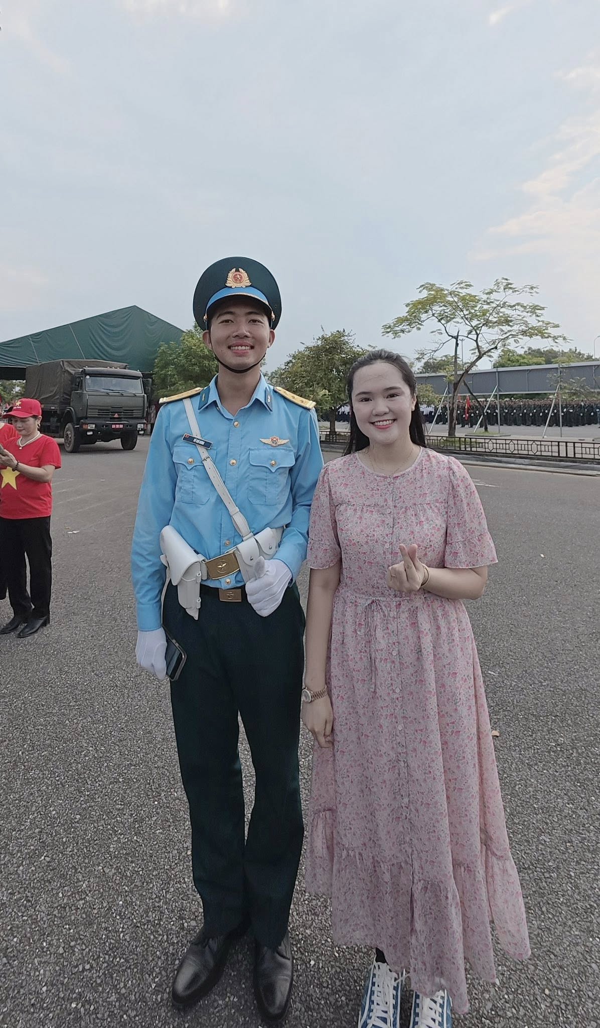 Tiểu thư Quỳnh Anh lên đồ như công chúa cùng Duy Mạnh đi đu chiến sĩ 80, khoe ảnh Tiểu thư Quỳnh Anh lên đồ như công chúa cùng Duy Mạnh đi đu chiến sĩ 80, khoe ảnh