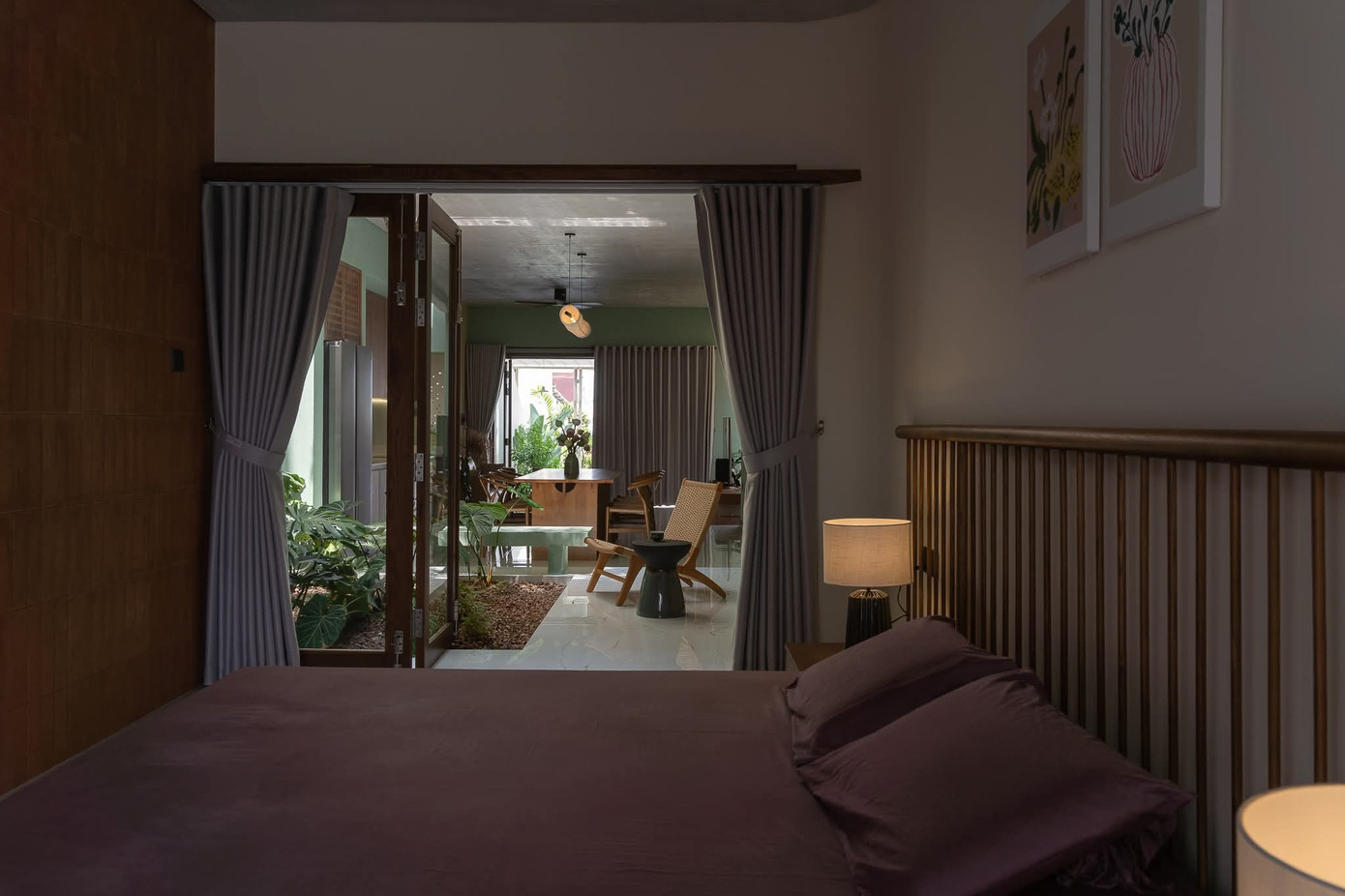 Ngôi nhà hiện đại ở Miền Tây rộng 120m2 mang vẻ đẹp nhà vườn truyền thống- Ảnh 11. Ngôi nhà hiện đại ở Miền Tây rộng 120m2 mang vẻ đẹp nhà vườn truyền thống- Ảnh 11.