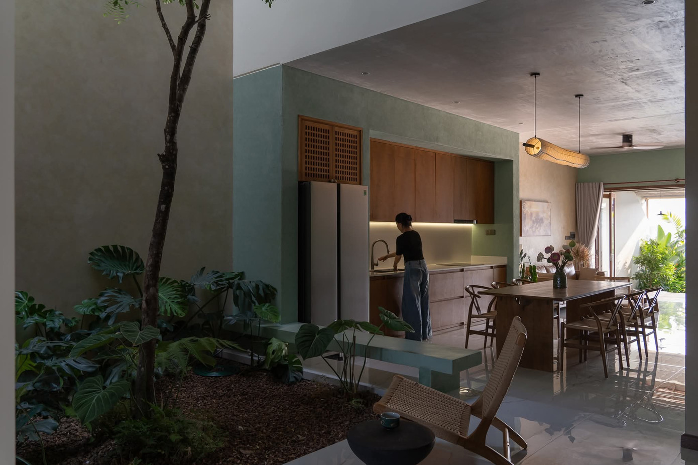 Ngôi nhà hiện đại ở Miền Tây rộng 120m2 mang vẻ đẹp nhà vườn truyền thống- Ảnh 9. Ngôi nhà hiện đại ở Miền Tây rộng 120m2 mang vẻ đẹp nhà vườn truyền thống- Ảnh 9.