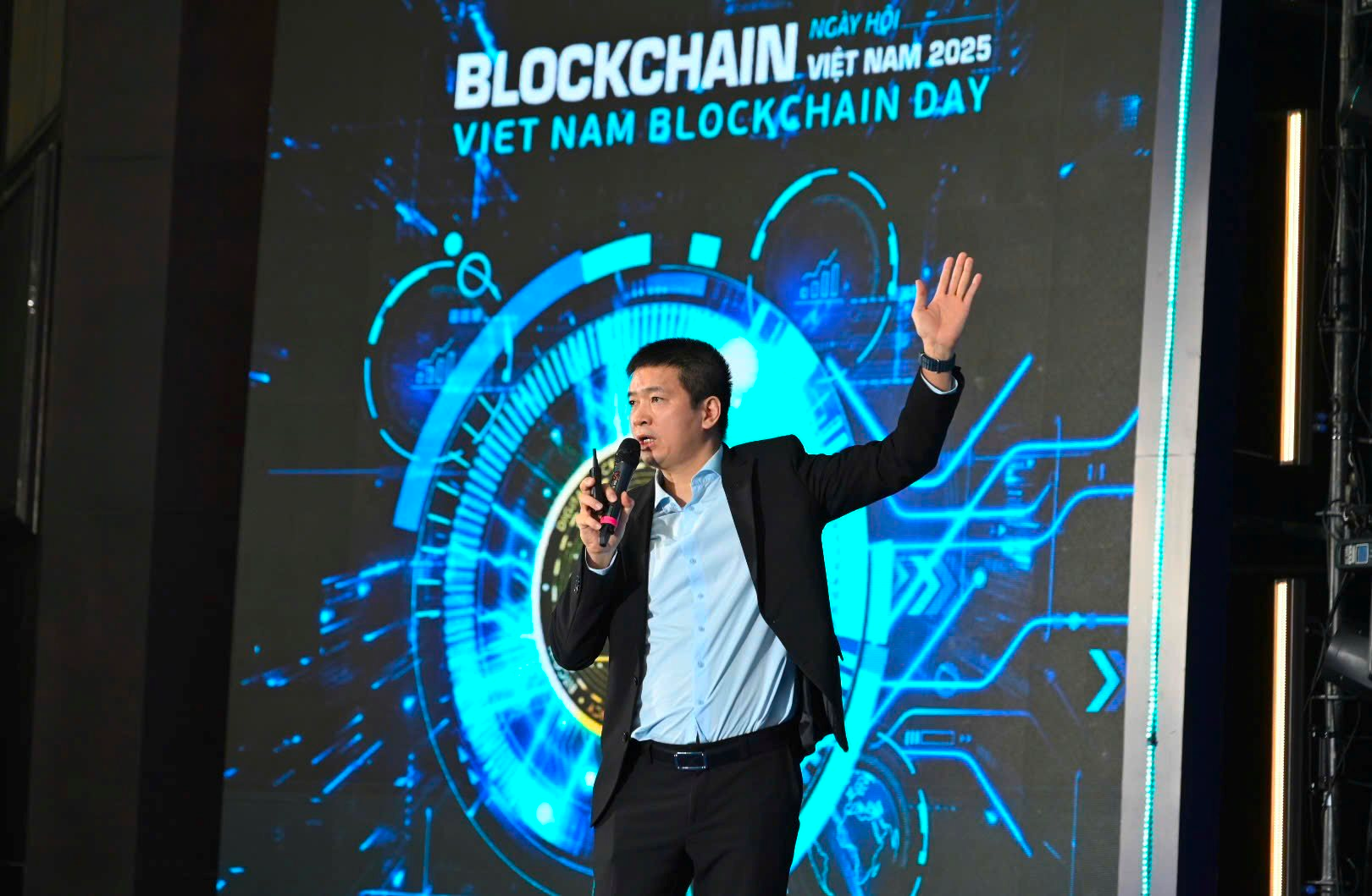 Đề xuất triển khai thử nghiệm Mạng dịch vụ Đa chuỗi Blockchain Việt Nam VBSN tại khu vực dịch vụ công Đà Nẵng- Ảnh 1.