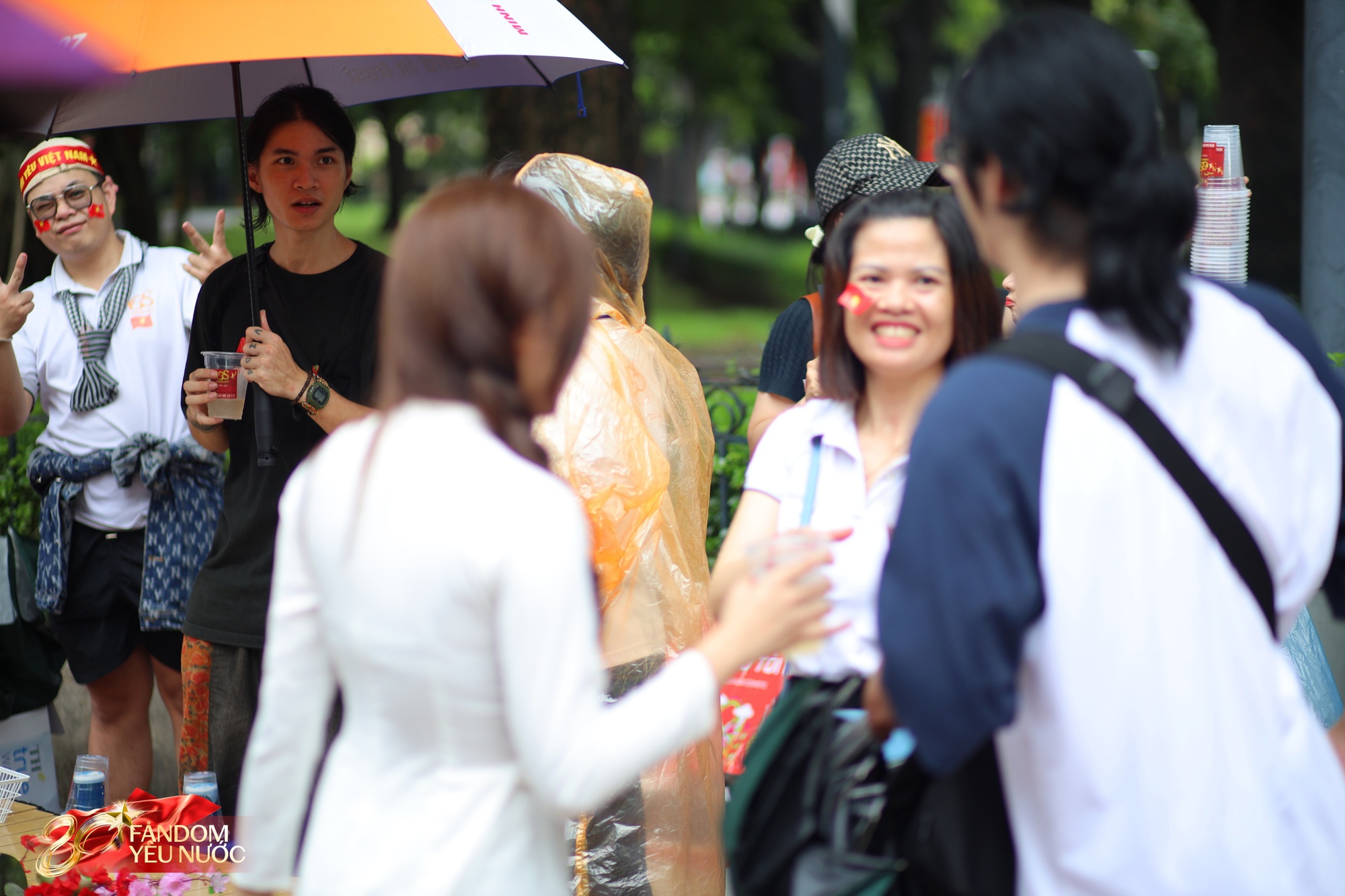 Ở đây có những câu chuyện rất dễ thương và rất Việt Nam- Ảnh 5.