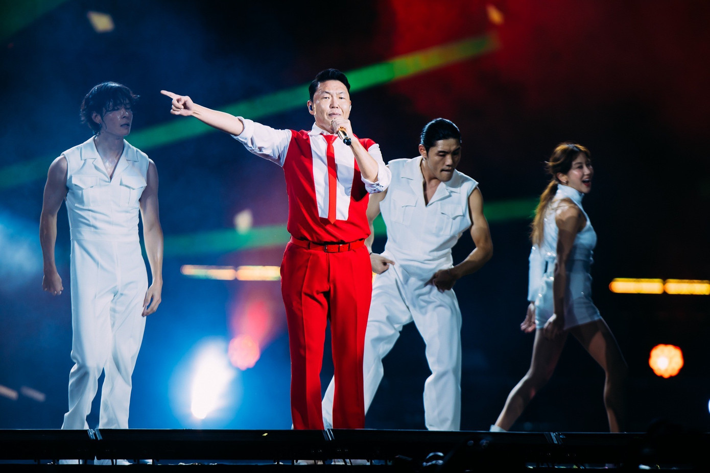 Lỗ hổng vụ Psy 'Gangnam Style' bị bắt- Ảnh 2. Lỗ hổng vụ Psy 'Gangnam Style' bị bắt- Ảnh 2.