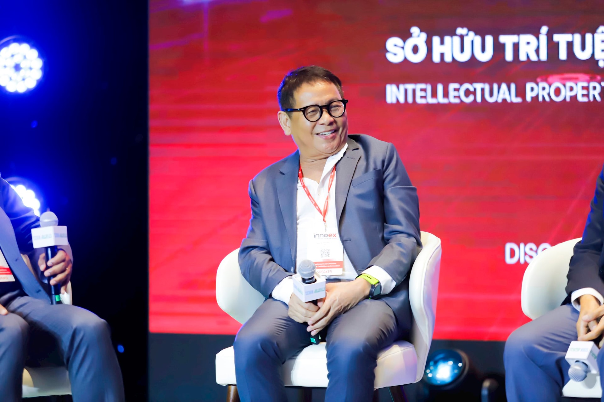 TS. Nguyễn Thanh Mỹ: "Chỉ 2 bằng sáng chế, người Trung Quốc trả cho tôi gần 300 triệu USD"- Ảnh 4. TS. Nguyễn Thanh Mỹ: "Chỉ 2 bằng sáng chế, người Trung Quốc trả cho tôi gần 300 triệu USD"- Ảnh 4.