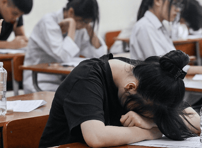 Nhiều em đỗ đại học nhưng KHÔNG DÁM HỌC, thầy giáo Hà Nội nói: Giá mà nghe điều thầy dặn thì đâu đến nỗi!- Ảnh 1. Nhiều em đỗ đại học nhưng KHÔNG DÁM HỌC, thầy giáo Hà Nội nói: Giá mà nghe điều thầy dặn thì đâu đến nỗi!- Ảnh 1.
