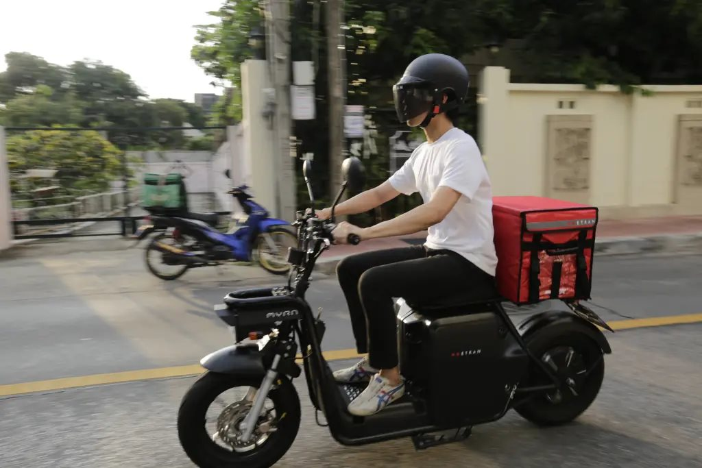 Cũng là "cường quốc xe máy" như Việt Nam, Thái Lan đã đổi sang xe điện từ 2 năm trước: Kết quả ngoạn mục- Ảnh 4. Cũng là "cường quốc xe máy" như Việt Nam, Thái Lan đã đổi sang xe điện từ 2 năm trước: Kết quả ngoạn mục- Ảnh 4.