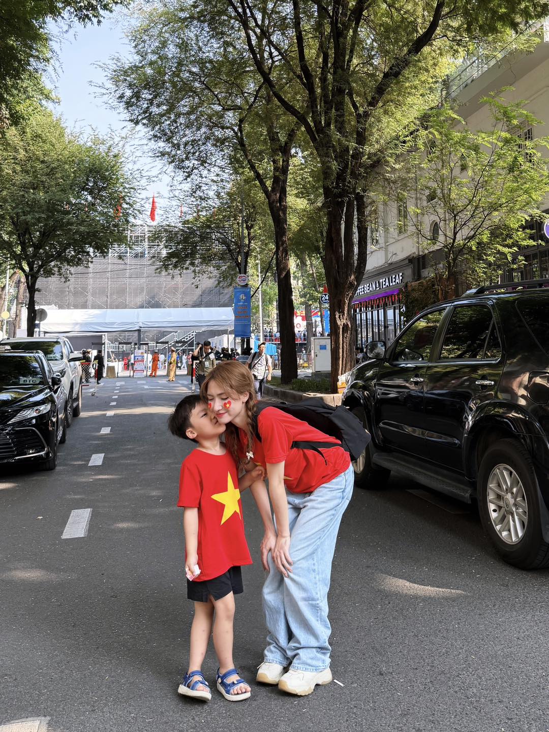 Mẹ đơn thân "hot" bậc nhất showbiz Việt, 30 tuổi có nhà từ Bắc vào Nam, cát xê gần 700 triệu/show- Ảnh 2.