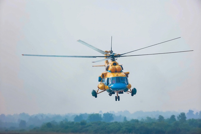 Ngắm dàn trực thăng 10 chiếc luyện tập đội hình 1-3-3-3 chuẩn bị Quốc khánh 2-9- Ảnh 7. Ngắm dàn trực thăng 10 chiếc luyện tập đội hình 1-3-3-3 chuẩn bị Quốc khánh 2-9- Ảnh 7.