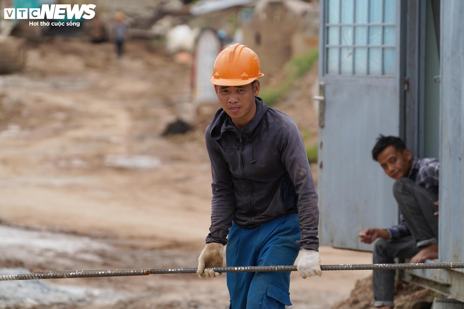 Cận cảnh 'đại công trường' nút giao phức tạp nhất Vành đai 3- Ảnh 5. Cận cảnh 'đại công trường' nút giao phức tạp nhất Vành đai 3- Ảnh 5.
