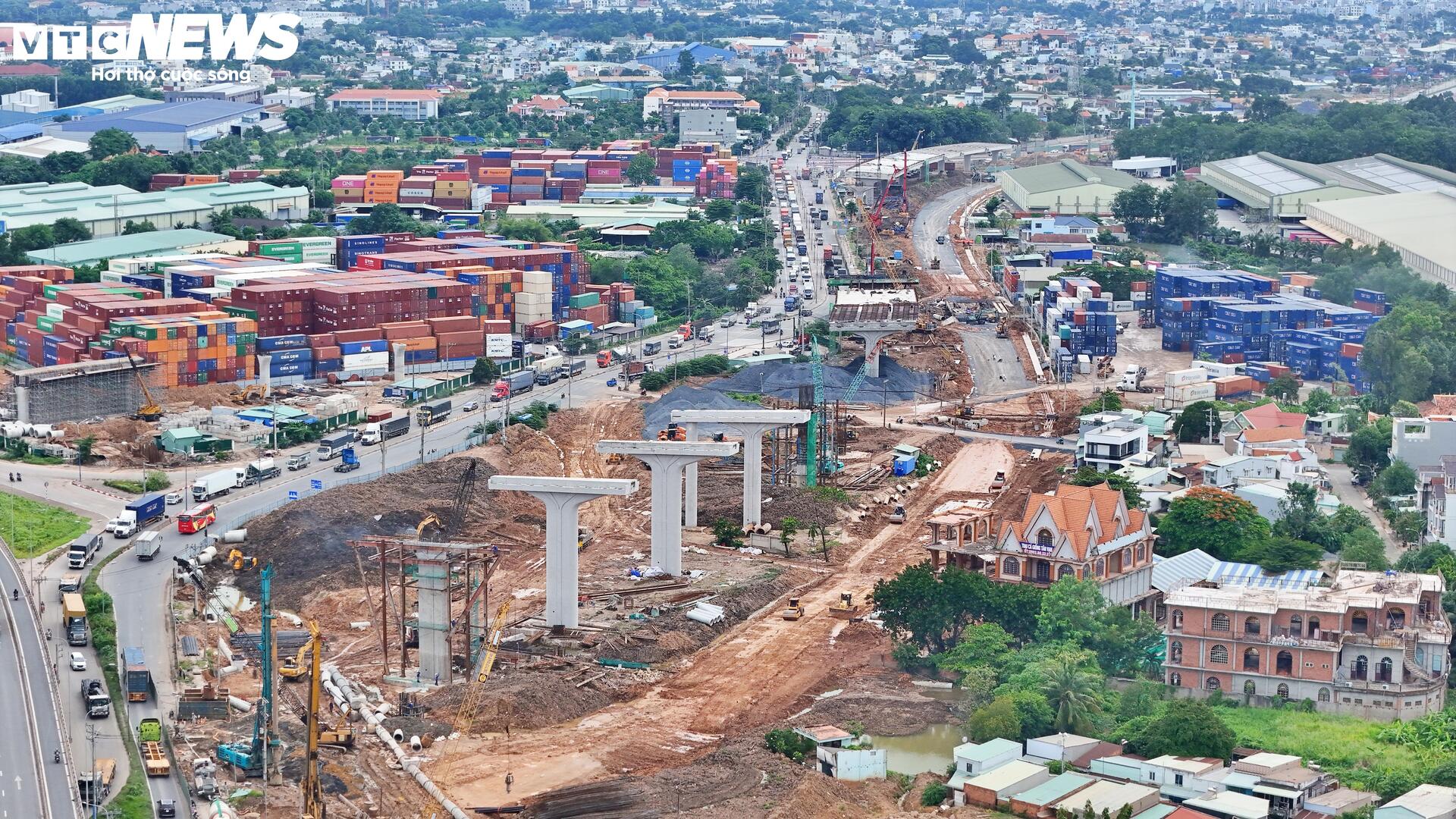Cận cảnh 'đại công trường' nút giao phức tạp nhất Vành đai 3- Ảnh 2. Cận cảnh 'đại công trường' nút giao phức tạp nhất Vành đai 3- Ảnh 2.