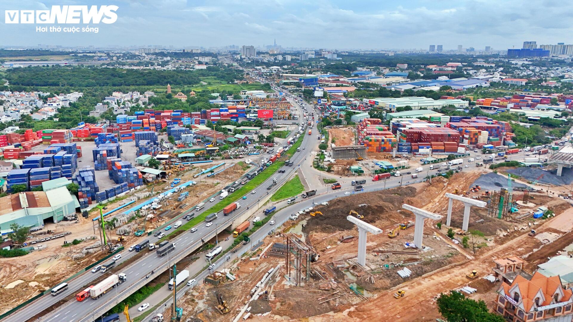 Cận cảnh 'đại công trường' nút giao phức tạp nhất Vành đai 3- Ảnh 1. Cận cảnh 'đại công trường' nút giao phức tạp nhất Vành đai 3- Ảnh 1.