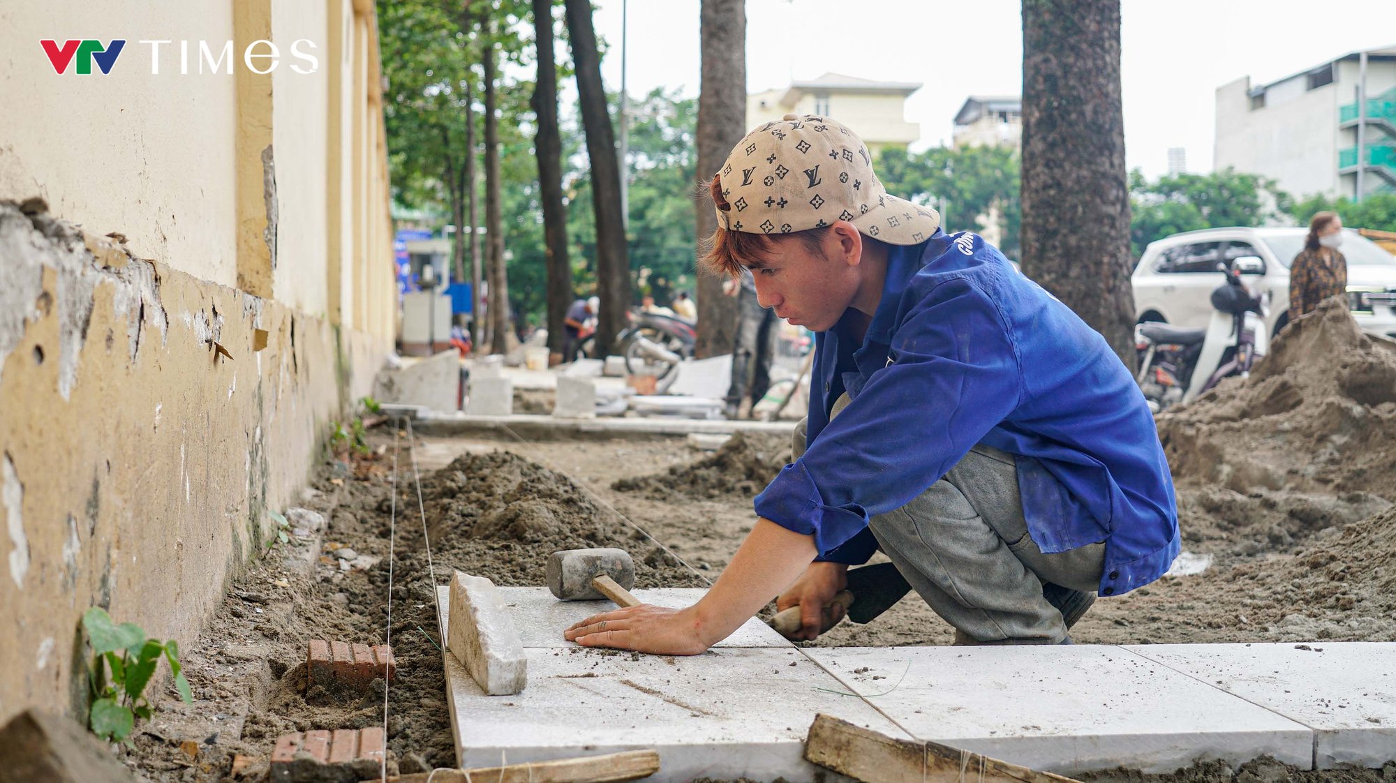Tăng tốc thi công đường Hùng Vương trước thềm Đại lễ 2/9- Ảnh 15. Tăng tốc thi công đường Hùng Vương trước thềm Đại lễ 2/9- Ảnh 15.