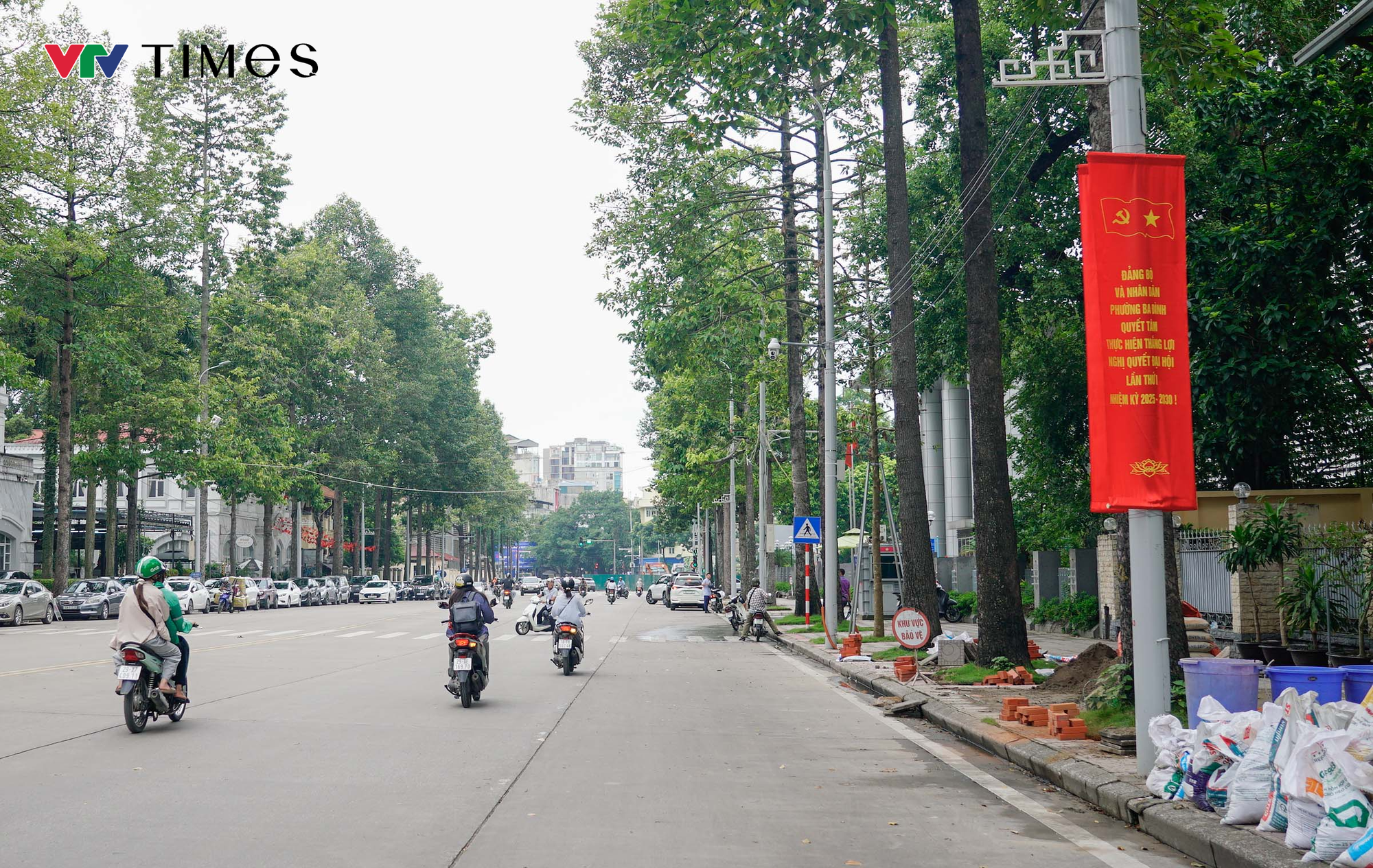 Tăng tốc thi công đường Hùng Vương trước thềm Đại lễ 2/9- Ảnh 17. Tăng tốc thi công đường Hùng Vương trước thềm Đại lễ 2/9- Ảnh 17.