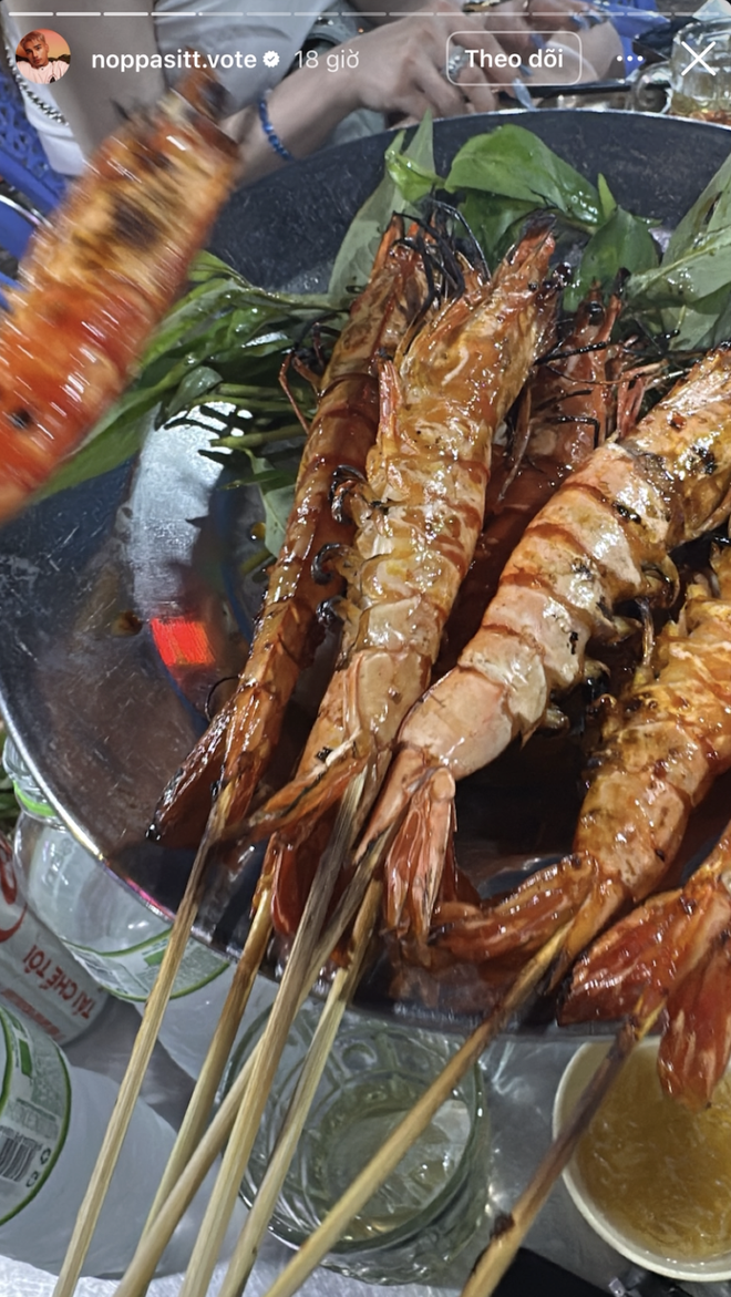 “Ma nữ” đẹp nhất Thái Lan có biểu cảm lạ khi lần đầu ăn món ốc của Việt Nam- Ảnh 10. “Ma nữ” đẹp nhất Thái Lan có biểu cảm lạ khi lần đầu ăn món ốc của Việt Nam- Ảnh 10.