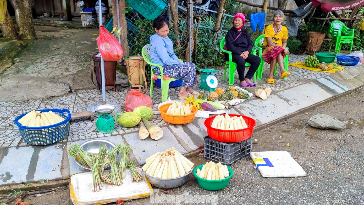 Độc lạ 'chợ 5 ngàn' ở Đà Nẵng- Ảnh 10. Độc lạ 'chợ 5 ngàn' ở Đà Nẵng- Ảnh 10.