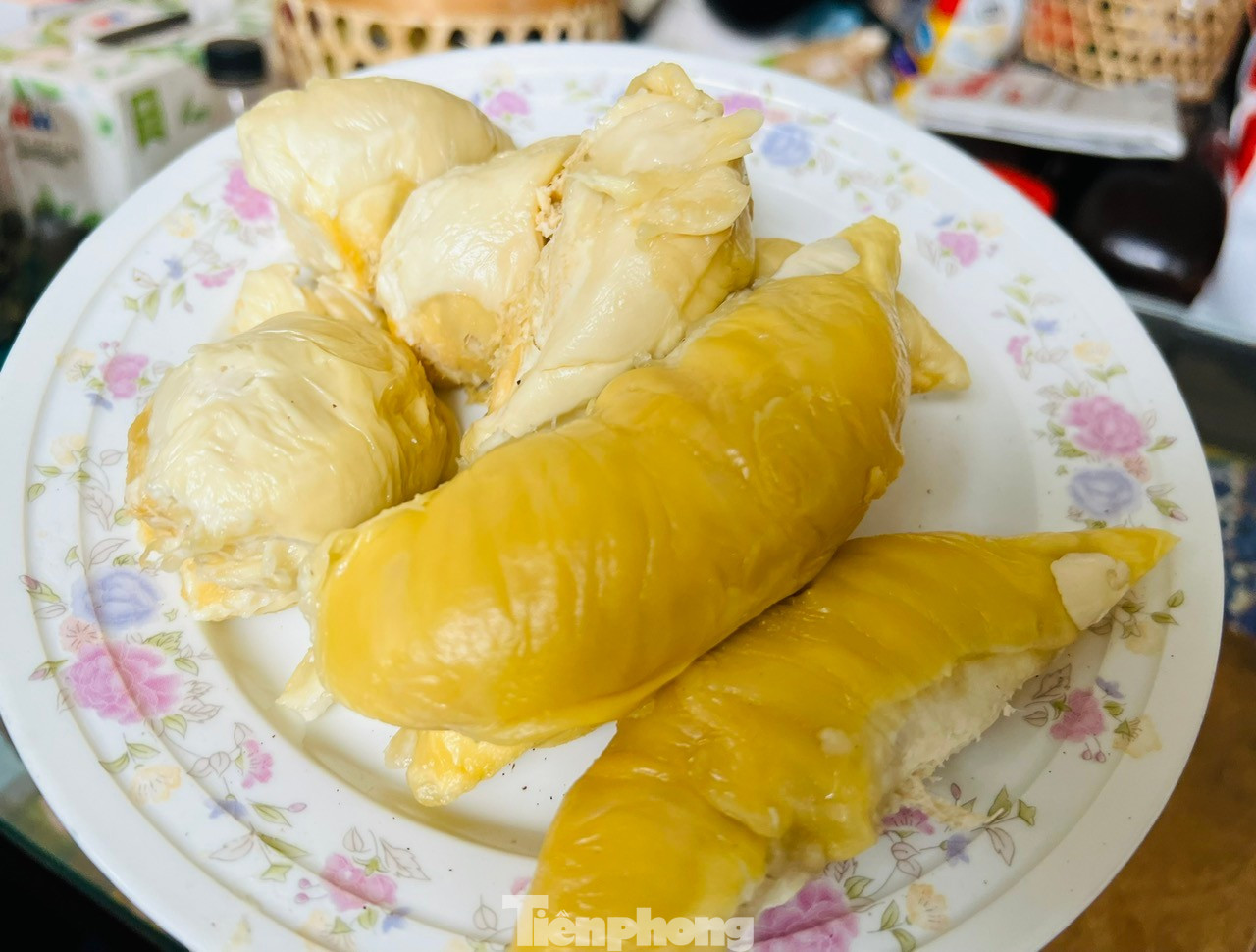 Bất ngờ sầu riêng giá 35.000 đồng/kg: 'Bao ăn, bao đổi'- Ảnh 6.