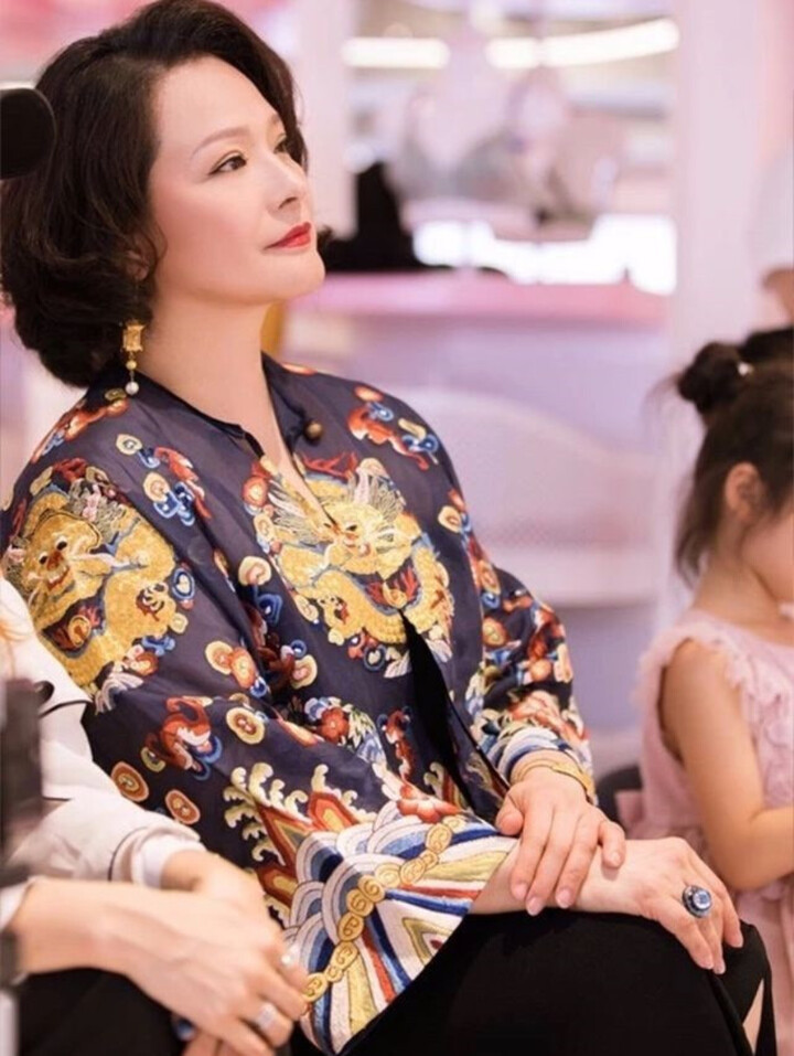 Vạn Thánh công chúa Tây Du Ký: 'Bà trùm' truyền thông, đời tư sóng gió- Ảnh 4.