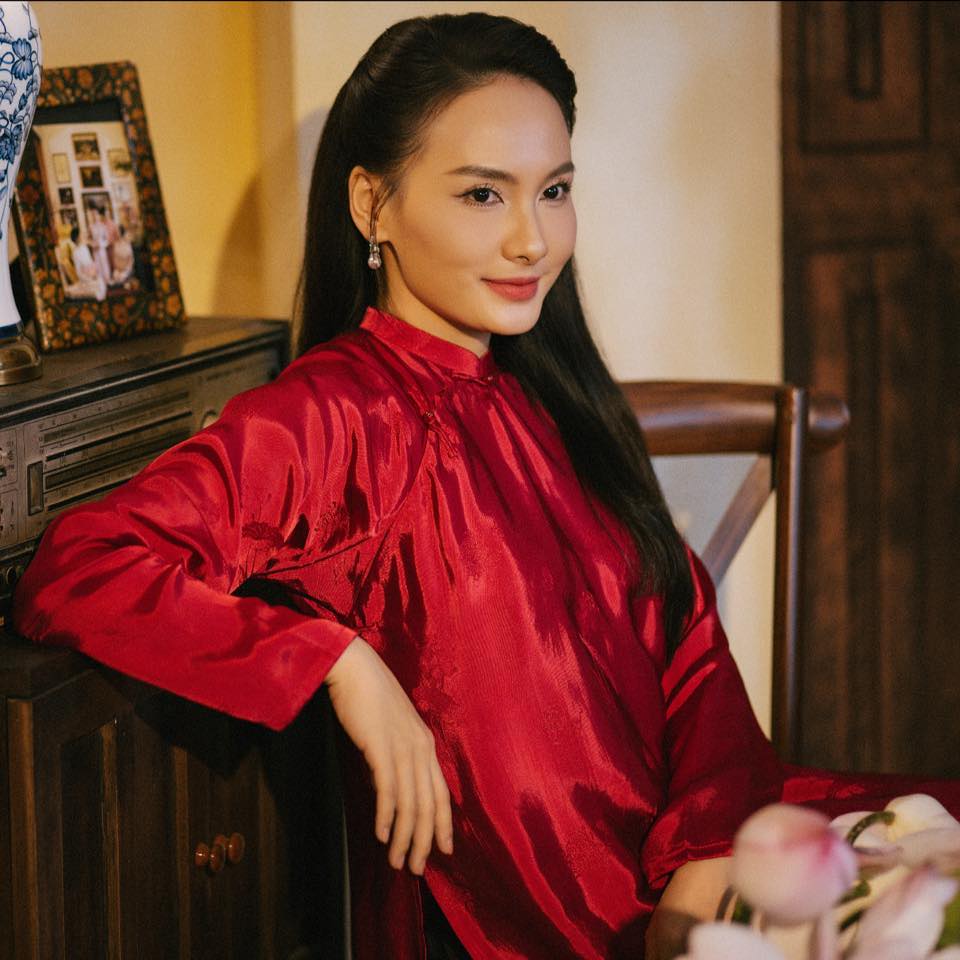Nữ nghệ sĩ đình đám là thượng úy công an, sở hữu nhiều bất động sản, xe sang, được chồng cưng chiều- Ảnh 3. Nữ nghệ sĩ đình đám là thượng úy công an, sở hữu nhiều bất động sản, xe sang, được chồng cưng chiều- Ảnh 3.