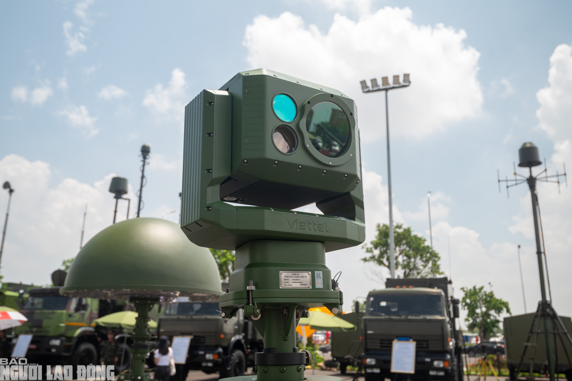 Viettel "khoe" UAV, pháo tự hành, tên lửa, radar... mới tại Triển lãm 80 năm thành tựu đất nước- Ảnh 7. Viettel "khoe" UAV, pháo tự hành, tên lửa, radar... mới tại Triển lãm 80 năm thành tựu đất nước- Ảnh 7.