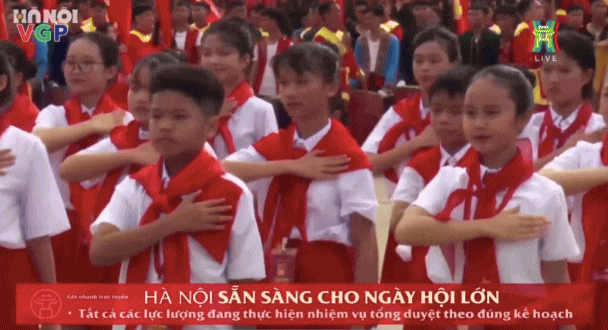 Khoảnh khắc đắt giá xuất hiện chớp nhoáng khiến ai nấy nổi da gà, tổng duyệt cỡ này Đại lễ 2/9 còn đỉnh cỡ nào!- Ảnh 1.