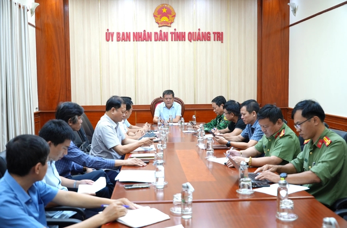 Bão số 6 tiến vào Hà Tĩnh - Quảng Trị tối nay, mưa lớn dồn dập- Ảnh 1. Bão số 6 tiến vào Hà Tĩnh - Quảng Trị tối nay, mưa lớn dồn dập- Ảnh 1.