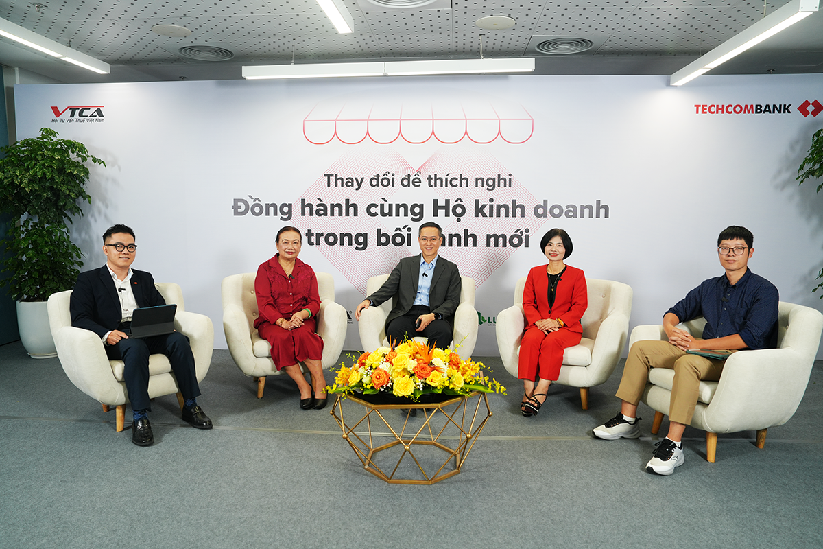 Techcombank đồng hành cùng hộ kinh doanh thích nghi và phát triển cùng nghị quyết 70/2025- Ảnh 1. Techcombank đồng hành cùng hộ kinh doanh thích nghi và phát triển cùng nghị quyết 70/2025- Ảnh 1.