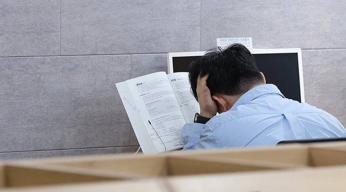Hiện tượng lạ ở nền kinh tế lớn thứ 4 châu Á: Sinh viên không dám tốt nghiệp vì sợ... thất nghiệp- Ảnh 1. Hiện tượng lạ ở nền kinh tế lớn thứ 4 châu Á: Sinh viên không dám tốt nghiệp vì sợ... thất nghiệp- Ảnh 1.