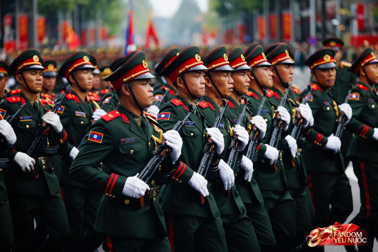 Cận cảnh quân nhân Nga, Trung Quốc, Lào, Campuchia tham gia tổng duyệt diễu binh diễu hành kỷ niệm 80 năm Quốc khánh- Ảnh 9. Cận cảnh quân nhân Nga, Trung Quốc, Lào, Campuchia tham gia tổng duyệt diễu binh diễu hành kỷ niệm 80 năm Quốc khánh- Ảnh 9.