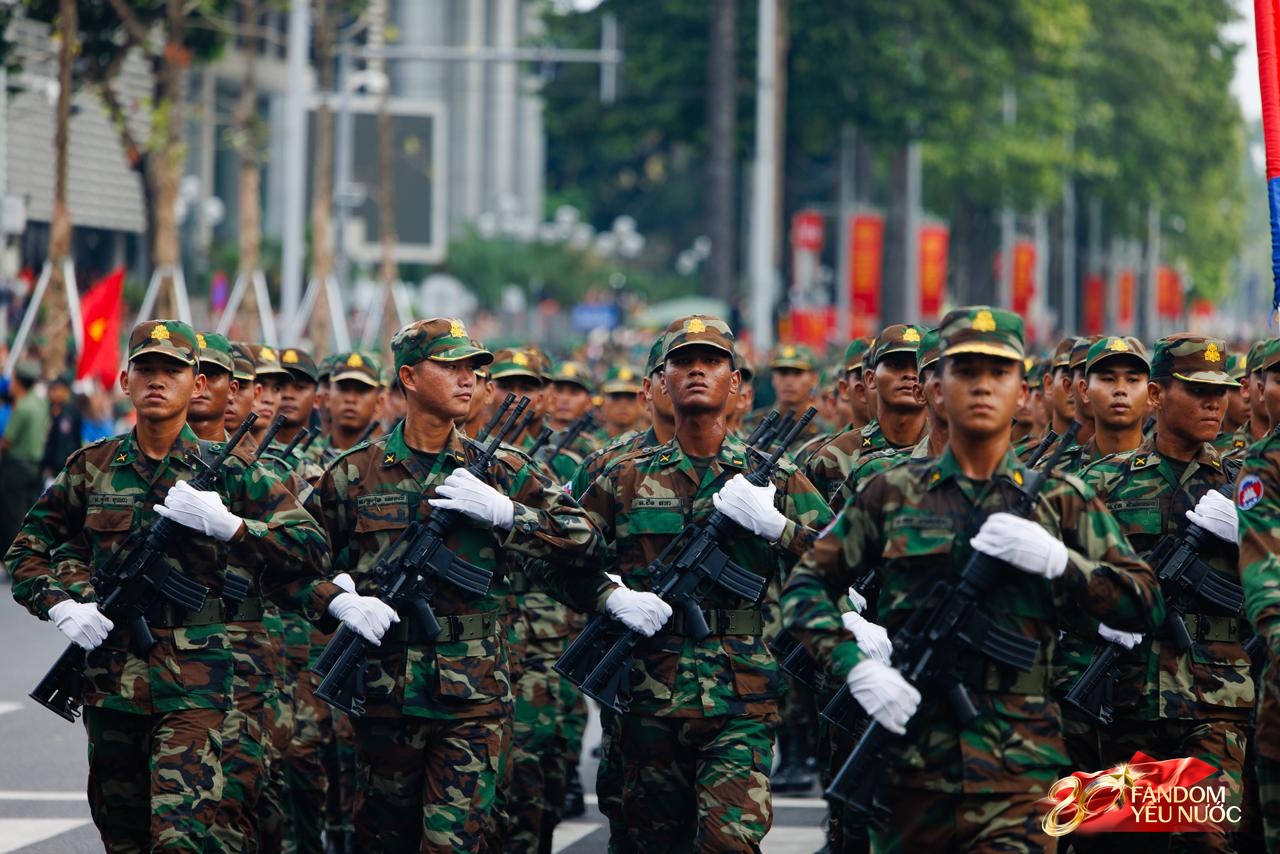 Cận cảnh quân nhân Nga, Trung Quốc, Lào, Campuchia tham gia tổng duyệt diễu binh diễu hành kỷ niệm 80 năm Quốc khánh- Ảnh 19. Cận cảnh quân nhân Nga, Trung Quốc, Lào, Campuchia tham gia tổng duyệt diễu binh diễu hành kỷ niệm 80 năm Quốc khánh- Ảnh 19.