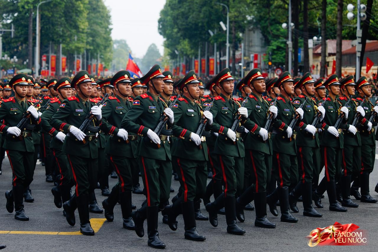 Cận cảnh quân nhân Nga, Trung Quốc, Lào, Campuchia tham gia tổng duyệt diễu binh diễu hành kỷ niệm 80 năm Quốc khánh- Ảnh 7. Cận cảnh quân nhân Nga, Trung Quốc, Lào, Campuchia tham gia tổng duyệt diễu binh diễu hành kỷ niệm 80 năm Quốc khánh- Ảnh 7.
