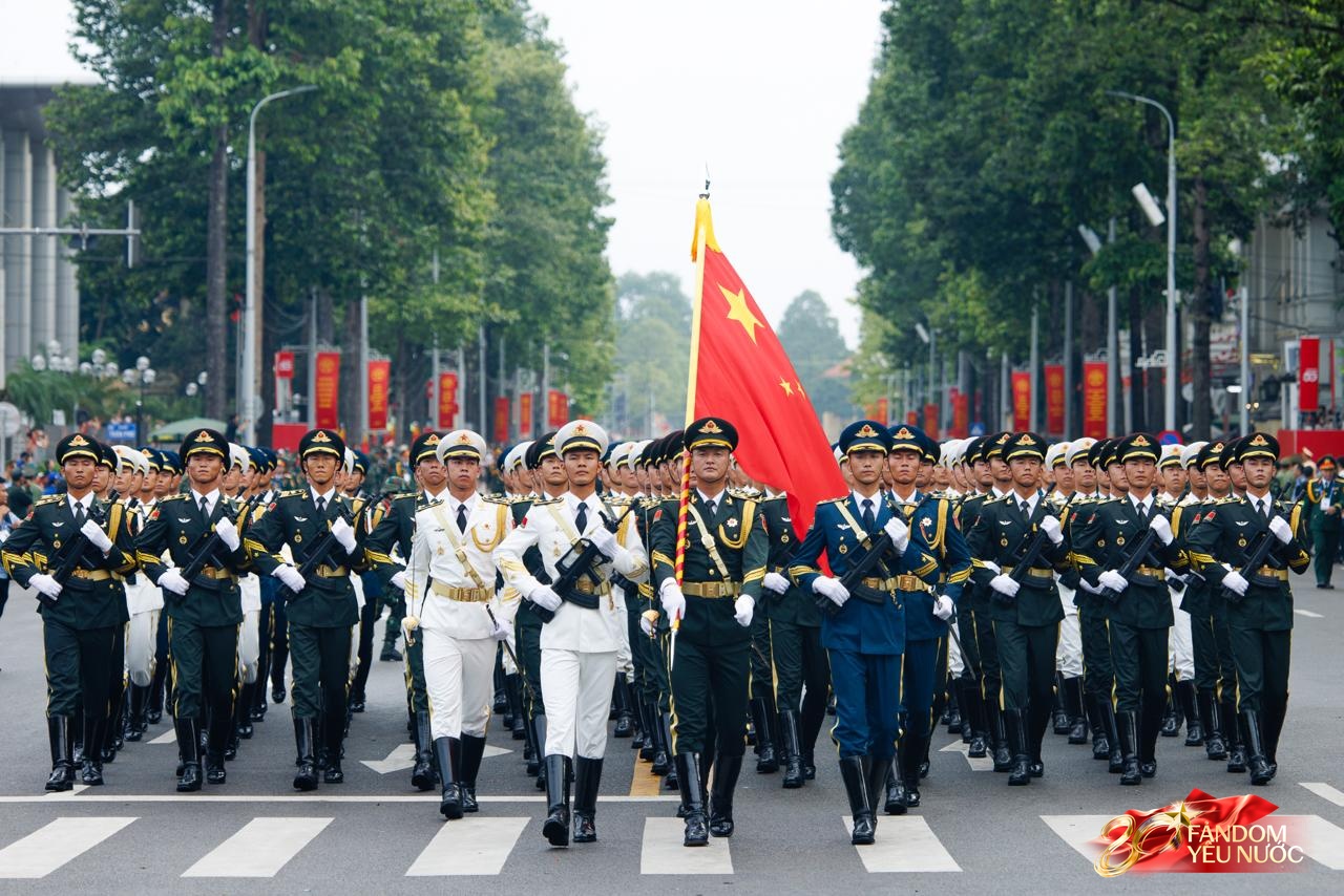 Cận cảnh quân nhân Nga, Trung Quốc, Lào, Campuchia tham gia tổng duyệt diễu binh diễu hành kỷ niệm 80 năm Quốc khánh- Ảnh 15. Cận cảnh quân nhân Nga, Trung Quốc, Lào, Campuchia tham gia tổng duyệt diễu binh diễu hành kỷ niệm 80 năm Quốc khánh- Ảnh 15.