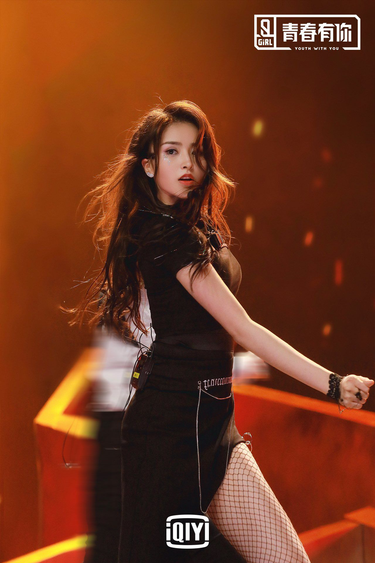 Mỹ nhân có tỷ lệ khuôn mặt đẹp nhất showbiz gây bão với ngoại hình sốc, soi visual mới thấy giải nghệ là quá đúng- Ảnh 1. Mỹ nhân có tỷ lệ khuôn mặt đẹp nhất showbiz gây bão với ngoại hình sốc, soi visual mới thấy giải nghệ là quá đúng- Ảnh 1.
