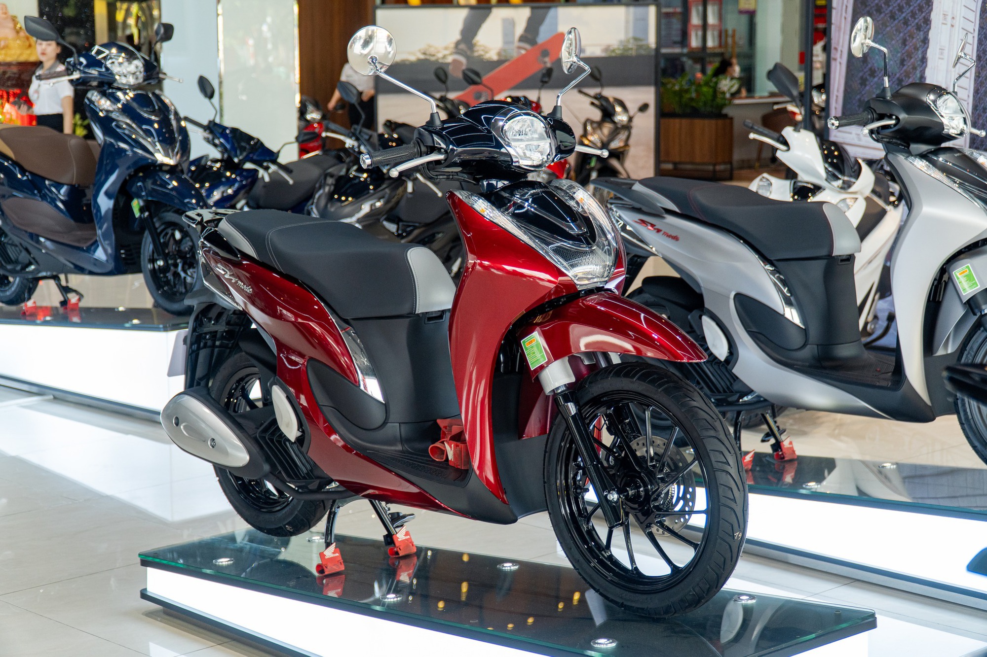 Honda SH Mode hạ giá kịch sàn, rẻ chưa từng có- Ảnh 1. Honda SH Mode hạ giá kịch sàn, rẻ chưa từng có- Ảnh 1.