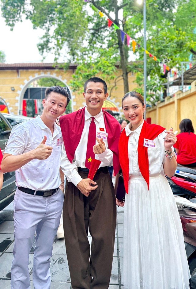 Cặp đôi vàng của thể thao Việt Nam tại Đại lễ 2/9: Vợ xinh nhất làng thể dục nghệ thuật, chồng là HLV nổi tiếng- Ảnh 5. Cặp đôi vàng của thể thao Việt Nam tại Đại lễ 2/9: Vợ xinh nhất làng thể dục nghệ thuật, chồng là HLV nổi tiếng- Ảnh 5.