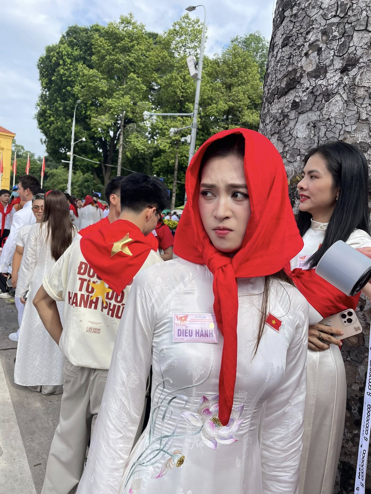 "Mỹ nhân Việt ngàn năm có một" viral cõi mạng sau tổng duyệt A80: Không phải vì quá đẹp, mà lại vì biểu cảm "khó đỡ" cỡ này!- Ảnh 1. "Mỹ nhân Việt ngàn năm có một" viral cõi mạng sau tổng duyệt A80: Không phải vì quá đẹp, mà lại vì biểu cảm "khó đỡ" cỡ này!- Ảnh 1.