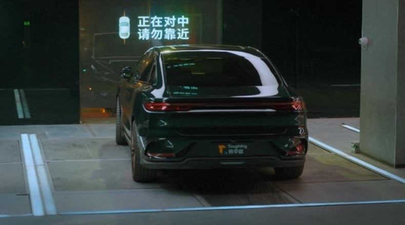 Trung Quốc khánh thành siêu công trình không phát thải carbon: Vận hành như nhà máy điện thẳng đứng, bãi đỗ xe tự động có thể trả ngược điện năng- Ảnh 1. Trung Quốc khánh thành siêu công trình không phát thải carbon: Vận hành như nhà máy điện thẳng đứng, bãi đỗ xe tự động có thể trả ngược điện năng- Ảnh 1.