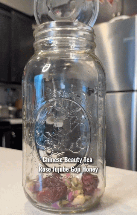 48 tuổi, tôi duy trì uống cốc trà dưỡng nhan này mỗi ngày- Ảnh 4. 48 tuổi, tôi duy trì uống cốc trà dưỡng nhan này mỗi ngày- Ảnh 4.