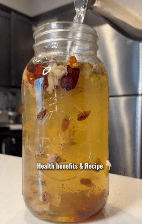 48 tuổi, tôi duy trì uống cốc trà dưỡng nhan này mỗi ngày- Ảnh 5. 48 tuổi, tôi duy trì uống cốc trà dưỡng nhan này mỗi ngày- Ảnh 5.