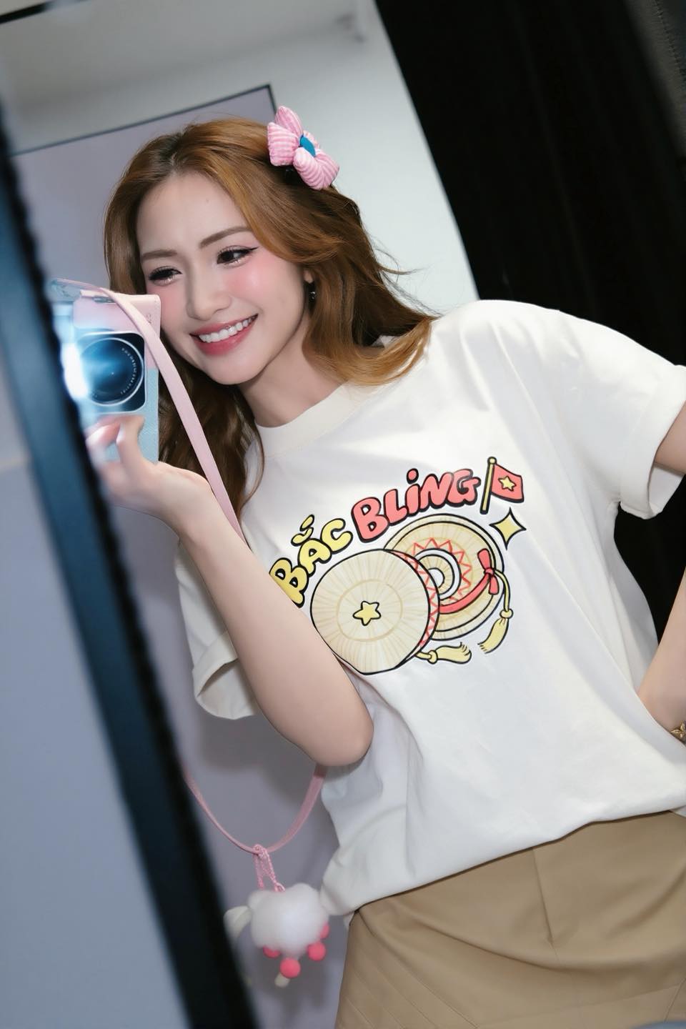 Hòa Minzy da trắng sáng, căng bóng nhờ chăm uống 1 loại nước trước khi đi ngủ: Phụ nữ tuổi 30+ khuyến khích dùng để đẹp da, chống loãng xương- Ảnh 6. Hòa Minzy da trắng sáng, căng bóng nhờ chăm uống 1 loại nước trước khi đi ngủ: Phụ nữ tuổi 30+ khuyến khích dùng để đẹp da, chống loãng xương- Ảnh 6.