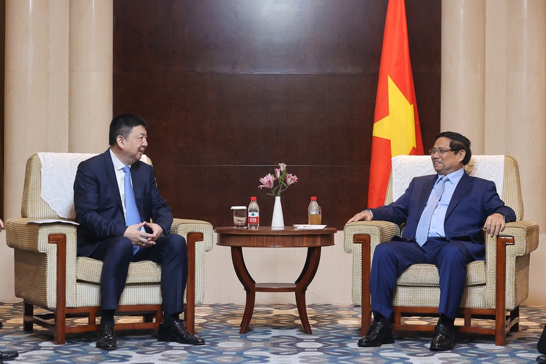 Thủ tướng tiếp lãnh đạo các tập đoàn hàng đầu Trung Quốc muốn mở rộng đầu tư, hợp tác tại Việt Nam- Ảnh 6. Thủ tướng tiếp lãnh đạo các tập đoàn hàng đầu Trung Quốc muốn mở rộng đầu tư, hợp tác tại Việt Nam- Ảnh 6.