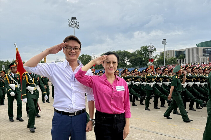 Hai biên tập viên VTV đọc thuyết minh trong lễ diễu binh, diễu hành A80 là ai?- Ảnh 1. Hai biên tập viên VTV đọc thuyết minh trong lễ diễu binh, diễu hành A80 là ai?- Ảnh 1.