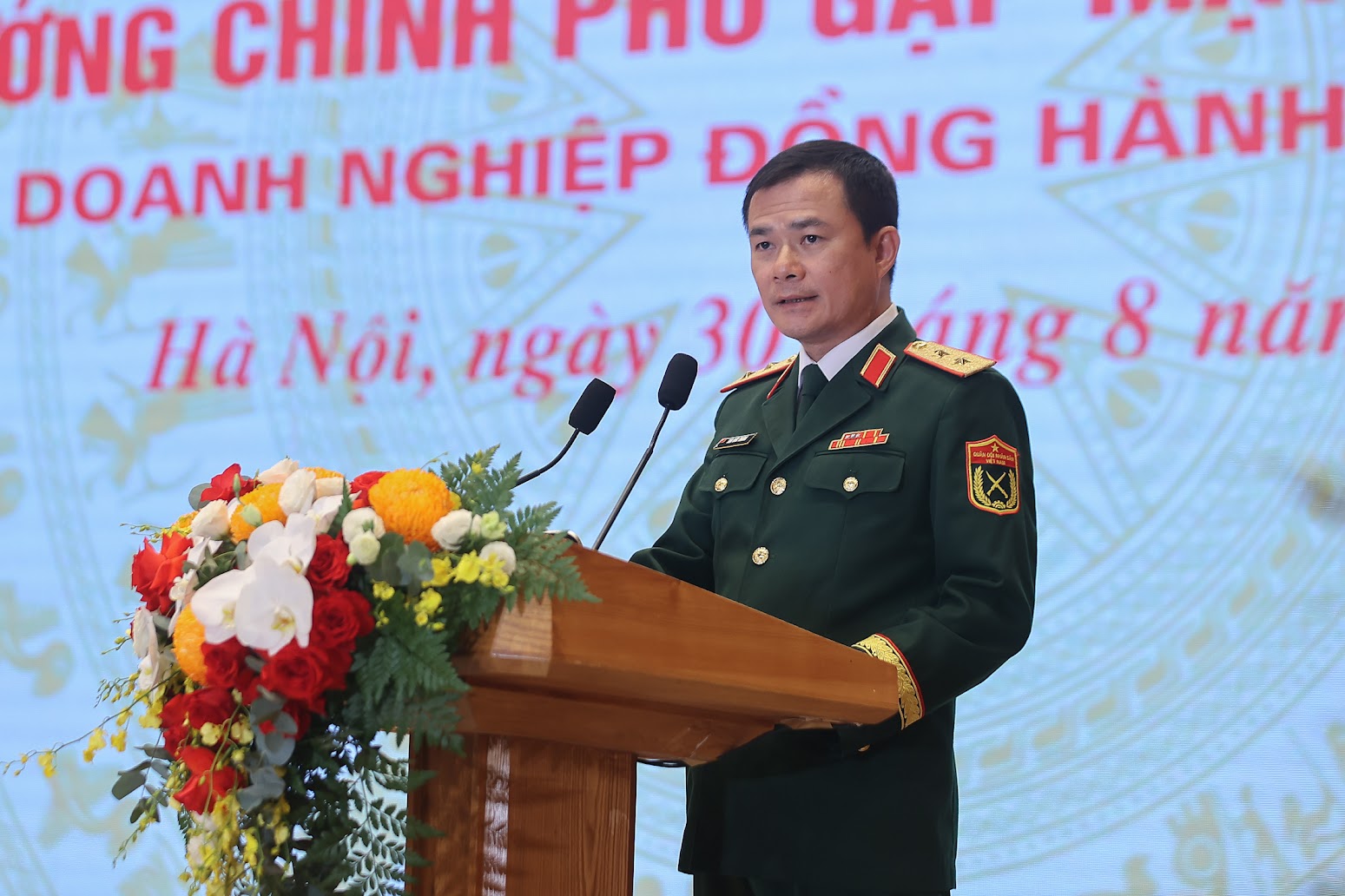 Thủ tướng: Bảo đảm doanh nghiệp thuộc mọi thành phần kinh tế được đối xử bình đẳng- Ảnh 2. Thủ tướng: Bảo đảm doanh nghiệp thuộc mọi thành phần kinh tế được đối xử bình đẳng- Ảnh 2.